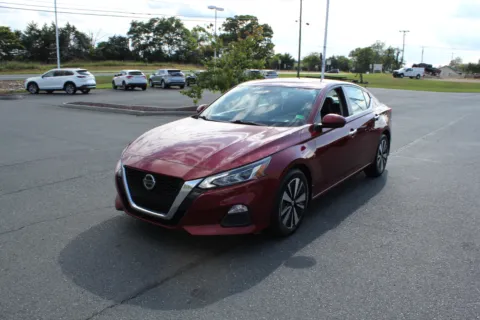 More photos of 2021 Nissan Altima 2.5 SV at Cedar Line Automotive, VA