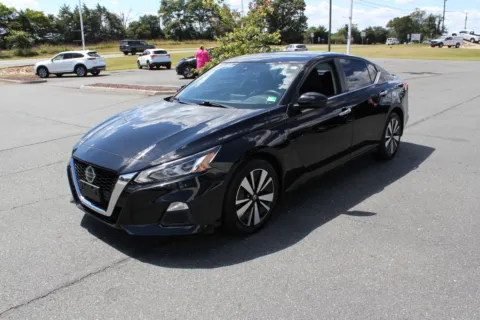 More photos of 2022 Nissan Altima 2.5 SV at Cedar Line Automotive, VA
