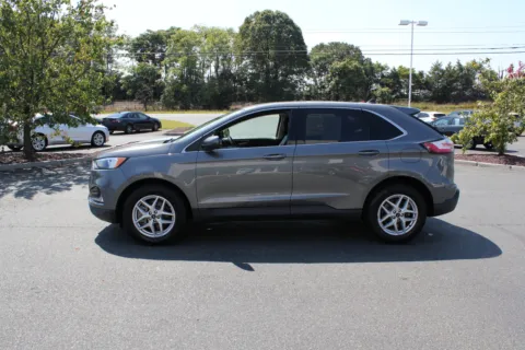 More photos of 2023 Ford Edge SEL at Cedar Line Automotive, VA