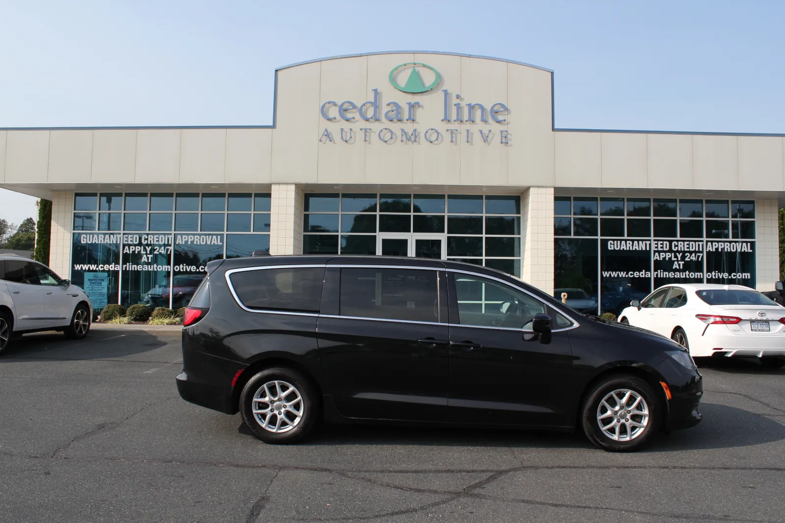 Black 2018 Chrysler Pacifica LX for sale in Spout Spring, VA