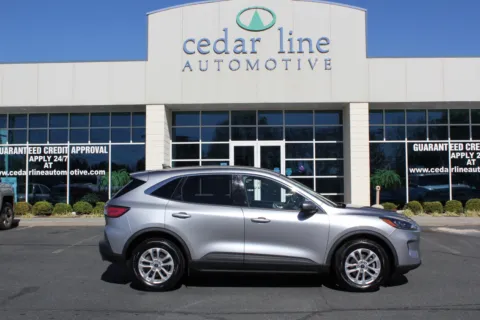 Silver 2021 Ford Escape SE for sale in Spout Spring, VA