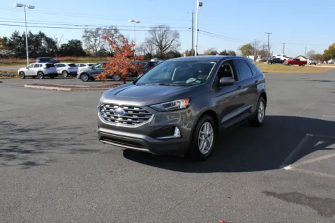 More photos of 2022 Ford Edge SEL at Cedar Line Automotive, VA