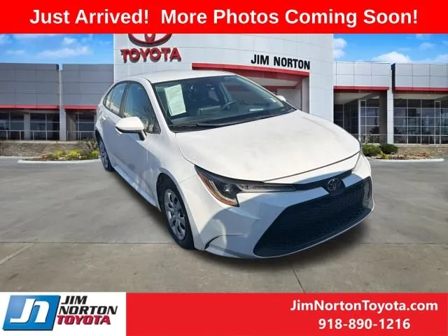 White 2021 Toyota Corolla LE for sale in Tulsa, OK