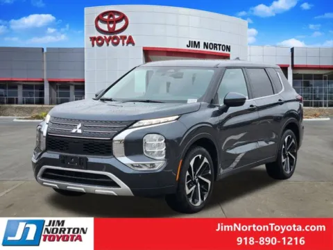 Another view of 2024 Mitsubishi Outlander SE for sale in Tulsa, OK at Jim Norton Toyota