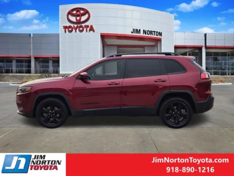 More photos of 2019 Jeep Cherokee Altitude at Jim Norton Toyota, OK