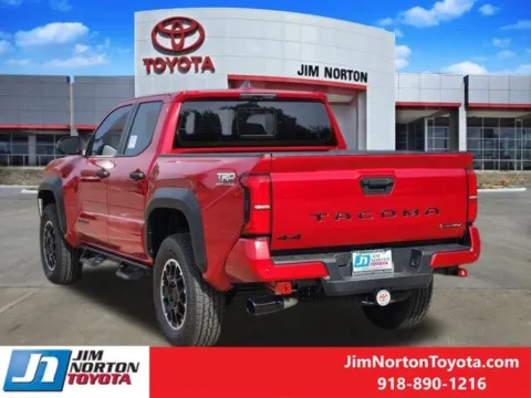 More photos of 2025 Toyota Tacoma Hybrid TRD Off Road at Jim Norton Toyota, OK