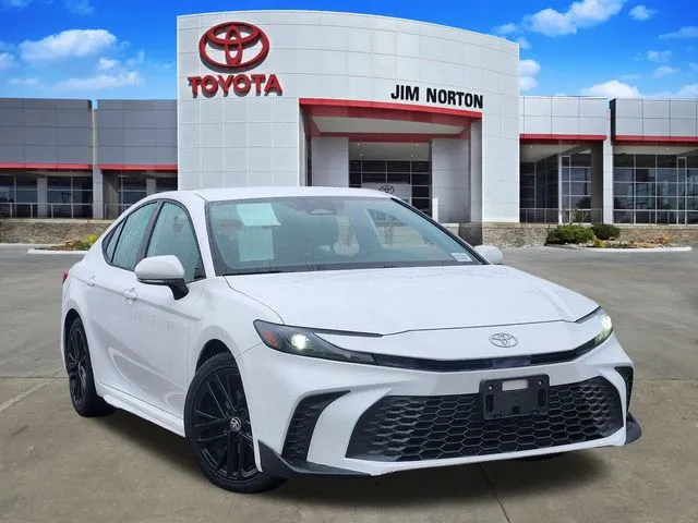 White 2025 Toyota Camry SE for sale in Tulsa, OK