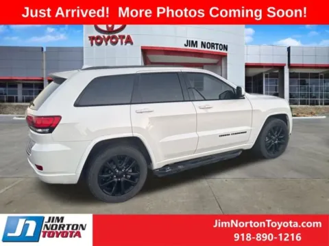 More photos of 2018 Jeep Grand Cherokee Altitude at Jim Norton Toyota, OK
