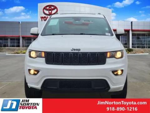 Photos of 2018 Jeep Grand Cherokee Altitude for sale in Tulsa, OK at Jim Norton Toyota