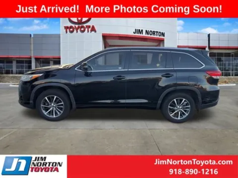 More photos of 2018 Toyota Highlander XLE at Jim Norton Toyota, OK