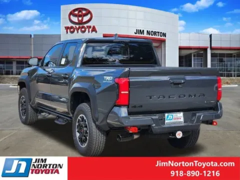 More photos of 2025 Toyota Tacoma Hybrid TRD Off Road at Jim Norton Toyota, OK