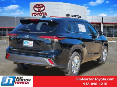 Another view of 2026 Toyota Highlander Limited for sale in Tulsa, OK at Jim Norton Toyota