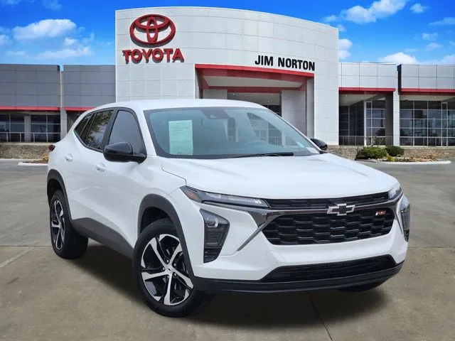 White 2025 Chevrolet Trax 1RS for sale in Tulsa, OK