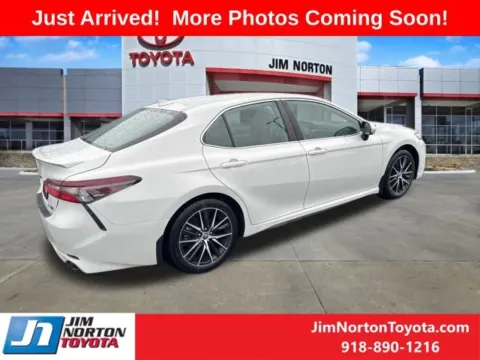 More photos of 2023 Toyota Camry SE at Jim Norton Toyota, OK