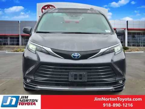 Photos of 2025 Toyota Sienna XLE for sale in Tulsa, OK at Jim Norton Toyota