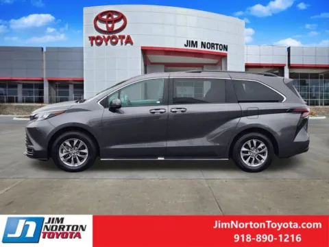 More photos of 2025 Toyota Sienna XLE at Jim Norton Toyota, OK
