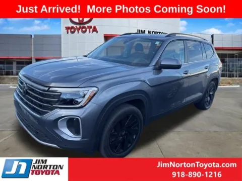 Photos of 2024 Volkswagen Atlas 2.0T SE w/Technology for sale in Tulsa, OK at Jim Norton Toyota