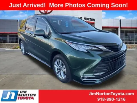 Green 2024 Toyota Sienna Limited for sale in Tulsa, OK