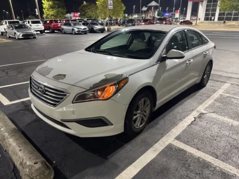 White 2017 Hyundai Sonata SE for sale in Tulsa, OK
