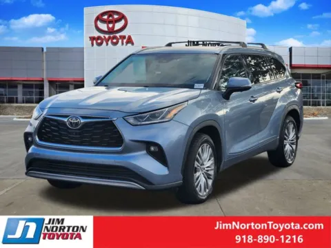 Another view of 2023 Toyota Highlander Platinum for sale in Tulsa, OK at Jim Norton Toyota