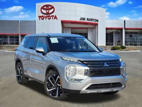 Silver 2024 Mitsubishi Outlander SE for sale in Tulsa, OK