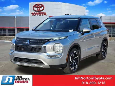 Another view of 2024 Mitsubishi Outlander SE for sale in Tulsa, OK at Jim Norton Toyota