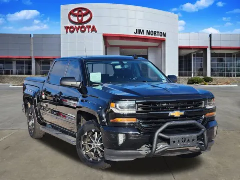 Black 2018 Chevrolet Silverado 1500 LT for sale in Tulsa, OK