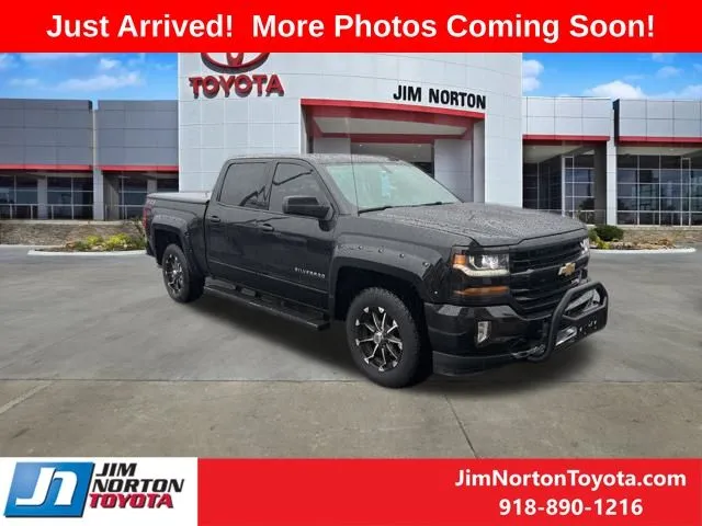 Black 2018 Chevrolet Silverado 1500 LT for sale in Tulsa, OK