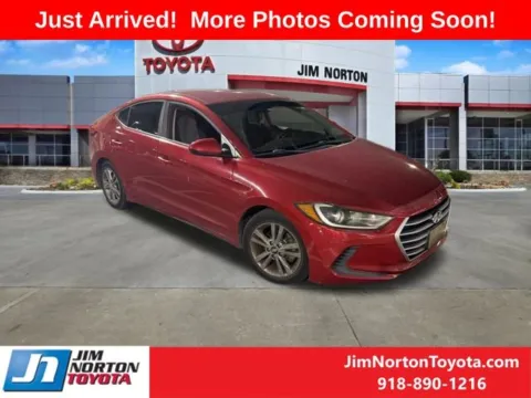 Red 2018 Hyundai Elantra SEL for sale in Tulsa, OK