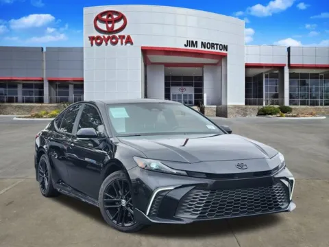 Black 2025 Toyota Camry SE for sale in Tulsa, OK