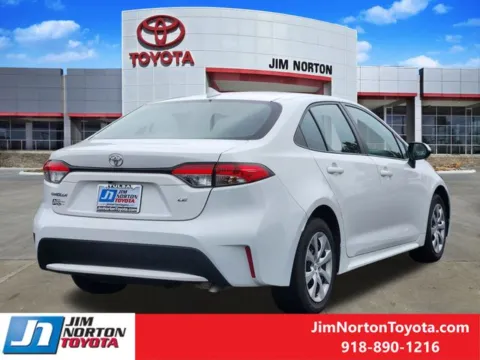 More photos of 2022 Toyota Corolla LE at Jim Norton Toyota, OK