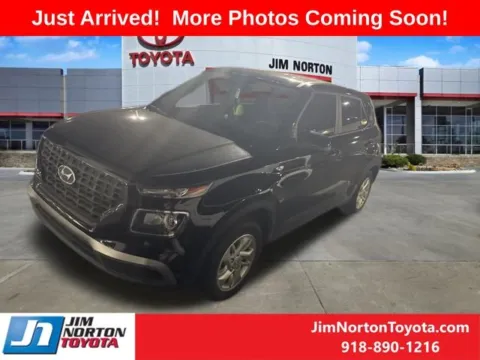 Photos of 2022 Hyundai Venue SE for sale in Tulsa, OK at Jim Norton Toyota