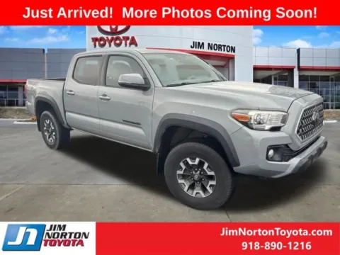 Gray 2018 Toyota Tacoma TRD Off-Road for sale in Tulsa, OK