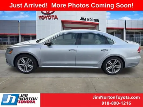 More photos of 2014 Volkswagen Passat SEL Premium at Jim Norton Toyota, OK