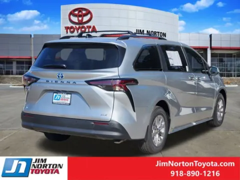Another view of 2025 Toyota Sienna XLE for sale in Tulsa, OK at Jim Norton Toyota