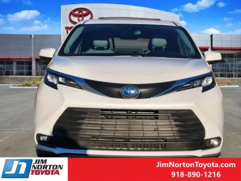 Photos of 2025 Toyota Sienna XLE for sale in Tulsa, OK at Jim Norton Toyota
