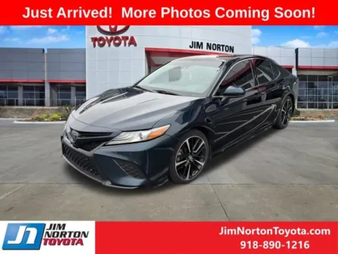 Blue 2018 Toyota Camry XSE V6 for sale in Tulsa, OK