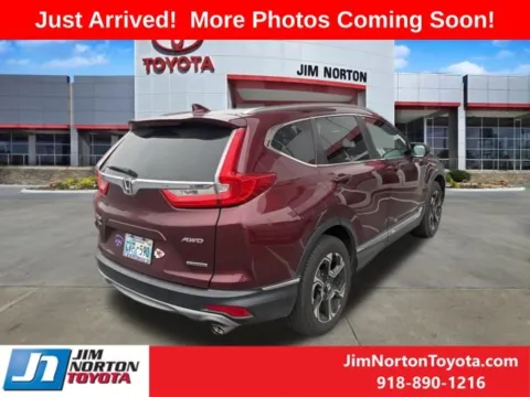 More photos of 2017 Honda CR-V Touring at Jim Norton Toyota, OK