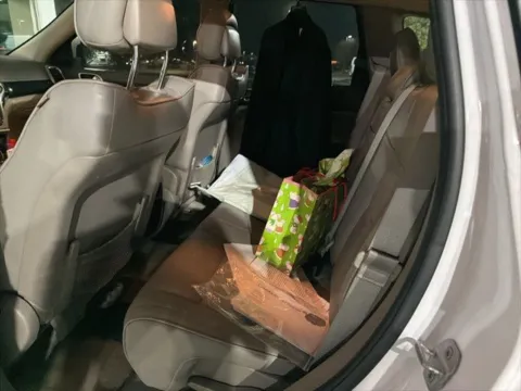 More photos of 2013 Jeep Grand Cherokee Laredo at Jim Norton Toyota, OK