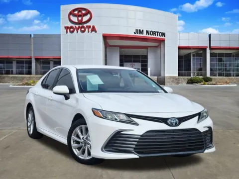 White 2024 Toyota Camry LE for sale in Tulsa, OK