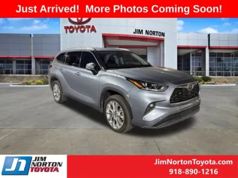 Photos of 2024 Toyota Highlander Limited for sale in Tulsa, OK at Jim Norton Toyota