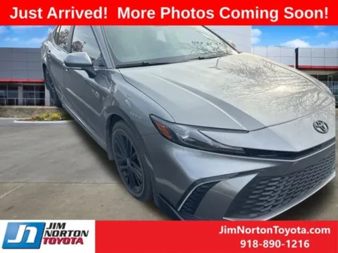 Gray 2025 Toyota Camry SE for sale in Tulsa, OK
