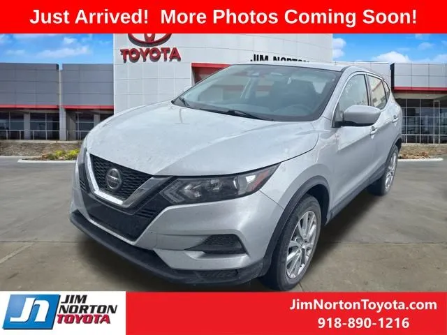 Silver 2021 Nissan Rogue Sport S for sale in Tulsa, OK