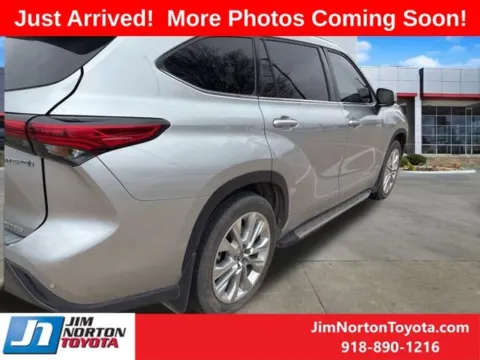 More photos of 2021 Toyota Highlander Hybrid Limited at Jim Norton Toyota, OK