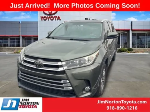 Photos of 2018 Toyota Highlander Limited Platinum for sale in Tulsa, OK at Jim Norton Toyota