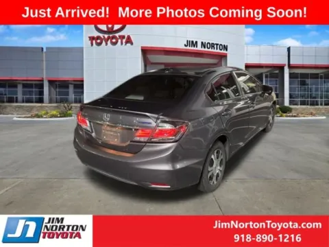 More photos of 2015 Honda Civic Hybrid at Jim Norton Toyota, OK