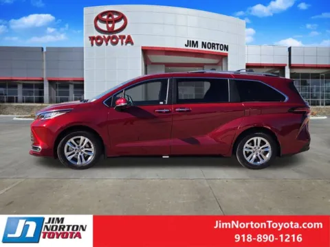 More photos of 2025 Toyota Sienna Limited at Jim Norton Toyota, OK