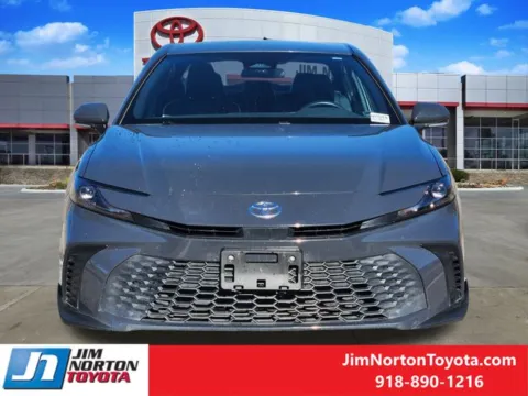 Photos of 2025 Toyota Camry SE for sale in Tulsa, OK at Jim Norton Toyota