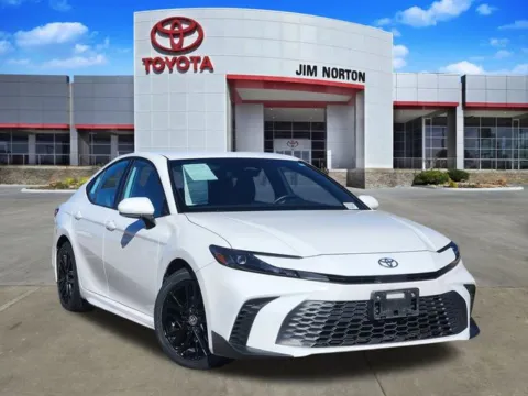 White 2025 Toyota Camry SE for sale in Tulsa, OK