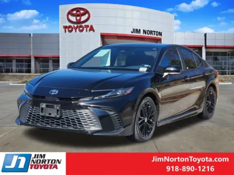 Another view of 2025 Toyota Camry SE for sale in Tulsa, OK at Jim Norton Toyota